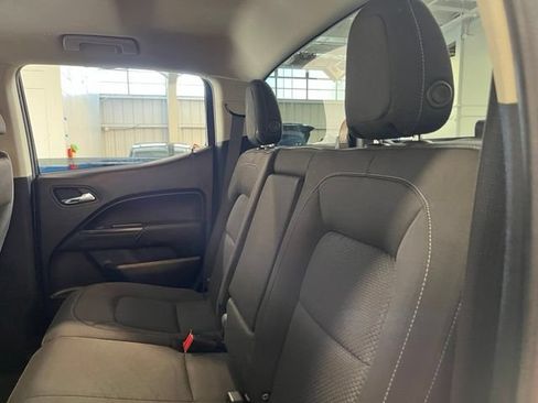 Used 2018 Chevrolet Colorado LT RWD image 18