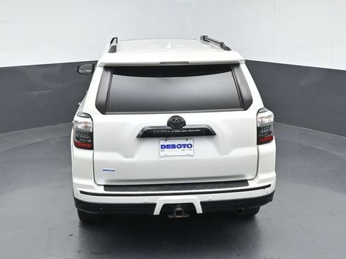 Used 2021 Toyota 4Runner Nightshade AWD/4WD image 43