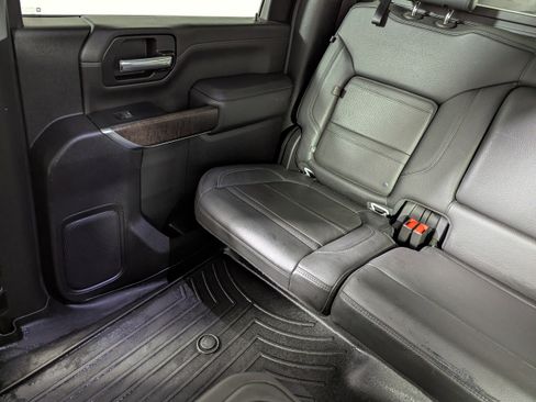 Used 2023 GMC Sierra 2500 Denali w/ Denali Ultimate Package image 10