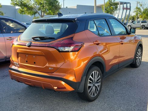 Certified 2024 Nissan Kicks SV FWD image 3
