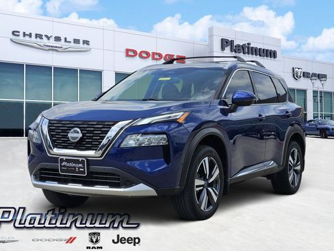 Used 2023 Nissan Rogue Platinum w/ Platinum Premium Package FWD image 2