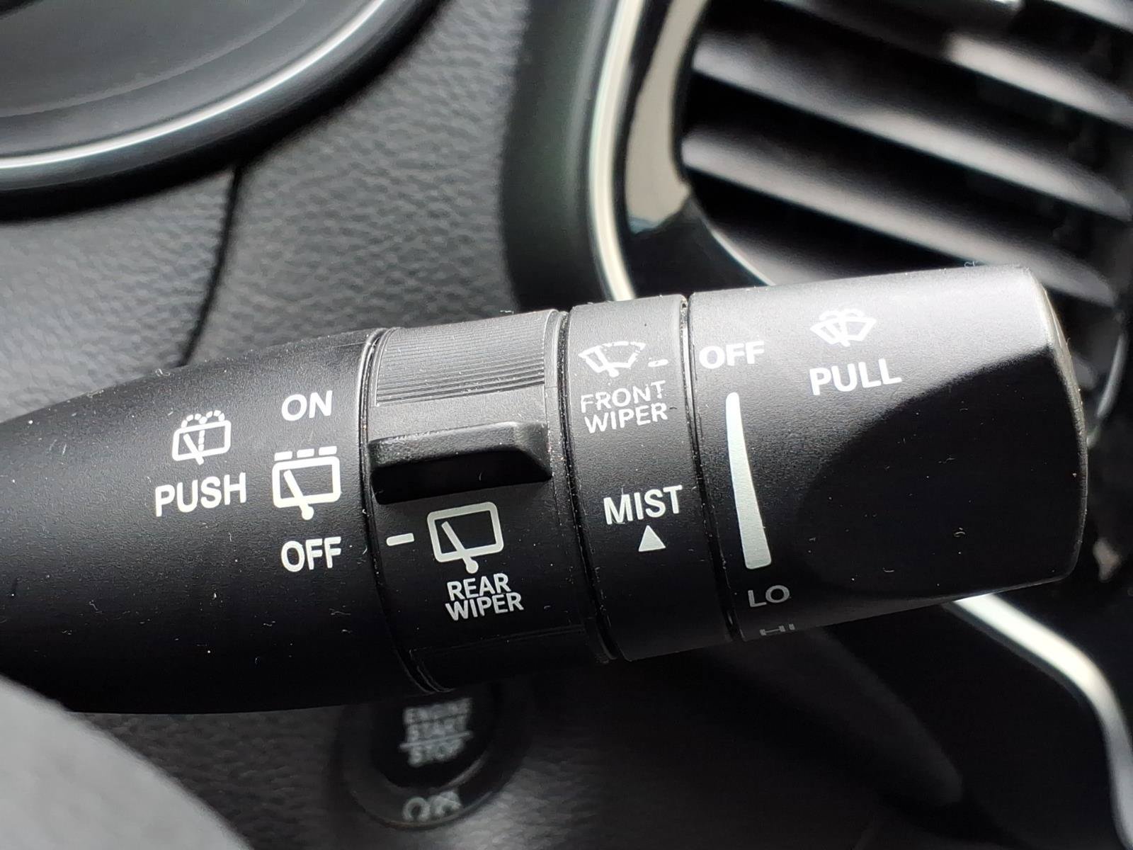 Used 2020 Jeep Cherokee Limited AWD/4WD image 23