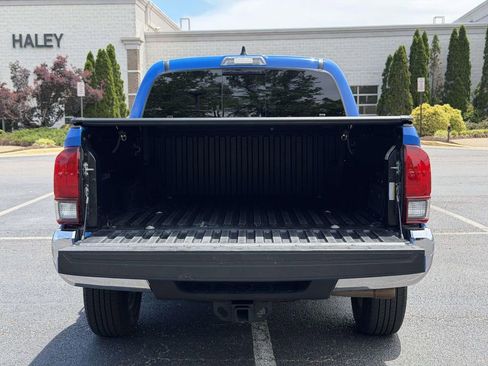 Used 2020 Toyota Tacoma SR5 RWD image 13