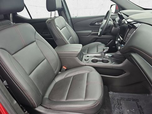 Used 2023 Chevrolet Traverse RS image 10
