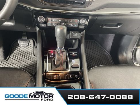 Used 2024 Jeep Compass Trailhawk AWD/4WD image 17