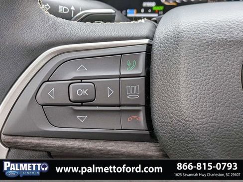 Used 2023 Jeep Grand Cherokee 4WD 4xe image 28