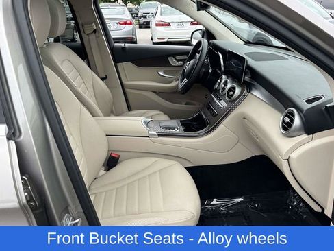 Used 2021 Mercedes-Benz GLC 300 4MATIC image 18