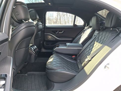 Used 2022 Mercedes-Benz S 580 4MATIC Sedan image 10