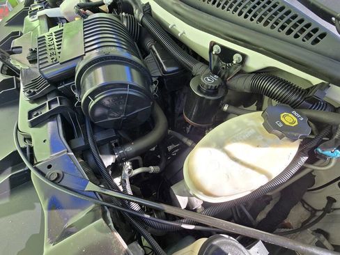 Used 2016 Chevrolet Express 2500 image 22