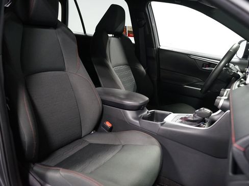 Used 2023 Toyota RAV4 SE w/ Weather & Moonroof Package image 29