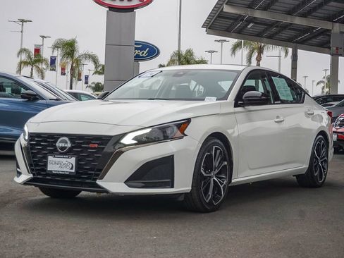 Used 2024 Nissan Altima 2.5 SR FWD image 4
