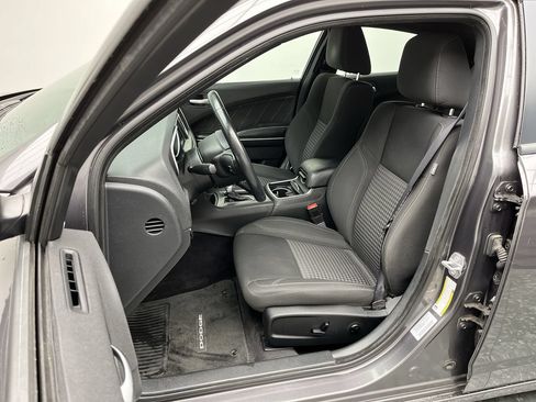 Used 2017 Dodge Charger SXT AWD/4WD image 8