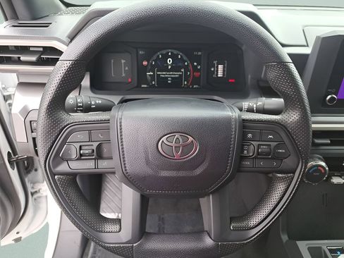 Certified 2025 Toyota Tacoma SR5 image 17