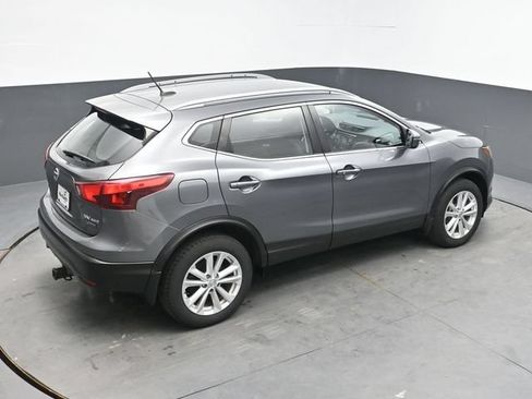 Used 2017 Nissan Rogue Sport SV w/ SV All-Weather Package AWD/4WD image 37