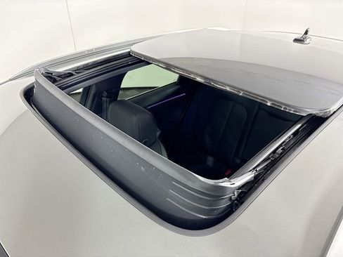 Used 2024 Audi Q3 2.0T Premium Plus image 23