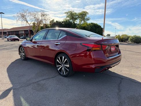 Used 2020 Nissan Altima 2.0 Platinum image 7