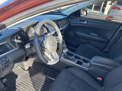 Used 2020 Kia Optima LX image 12