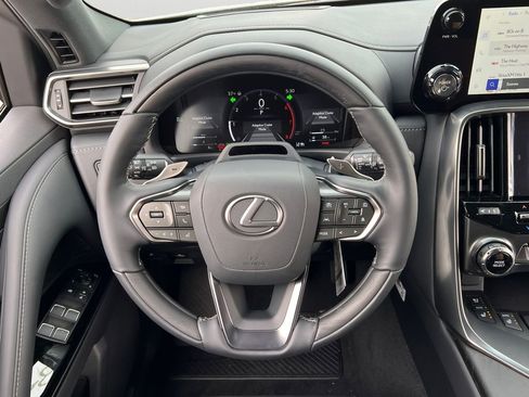 New 2026 Lexus LX 700h Luxury image 16