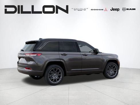 New 2026 Jeep Grand Cherokee Summit AWD/4WD image 2