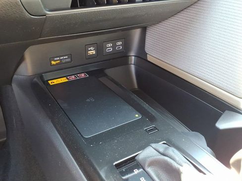 New 2026 Toyota Camry SE FWD image 11