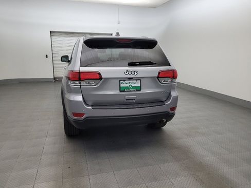 Used 2021 Jeep Grand Cherokee Laredo RWD image 6