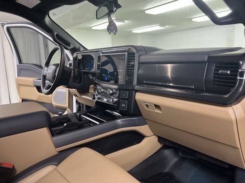 Used 2026 Ford F250 Lariat AWD/4WD image 29