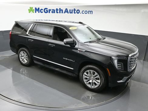 Used 2025 GMC Yukon Denali w/ LPO, Floor Liner Package image 3