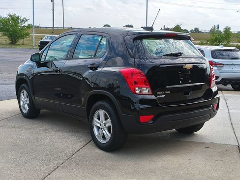 Used 2018 Chevrolet Trax LS AWD/4WD image 7