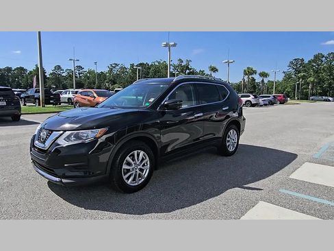 Used 2017 Nissan Rogue SV w/ SV Premium Package FWD image 22