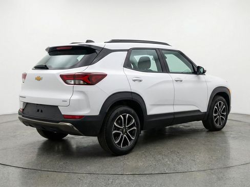 Used 2025 Chevrolet TrailBlazer LT image 9