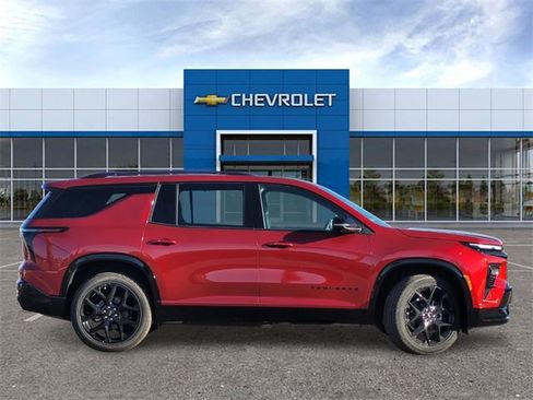 New 2026 Chevrolet Traverse RS image 3