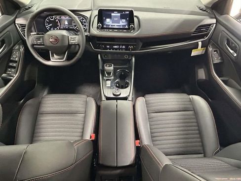 New 2026 Nissan Rogue SV AWD/4WD image 9