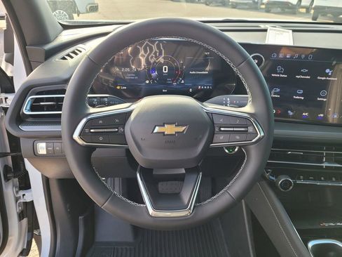 New 2026 Chevrolet Traverse LT w/ Sun and Wheel Package image 19