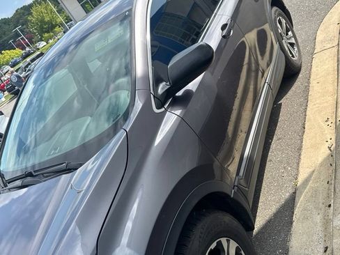 Used 2020 Honda CR-V LX image 1
