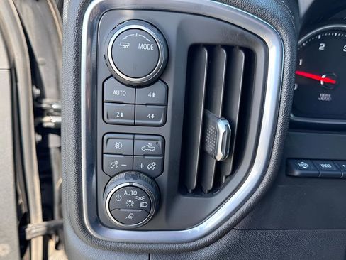 Used 2020 Chevrolet Silverado 2500 LTZ w/ LTZ Premium Package image 38