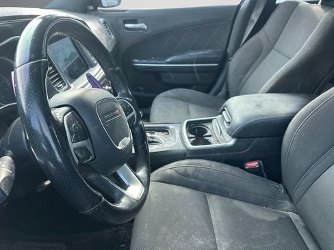 Used 2018 Dodge Charger R/T RWD image 3