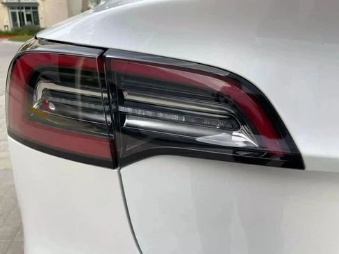 Used 2023 Tesla Model 3 Standard Range image 36