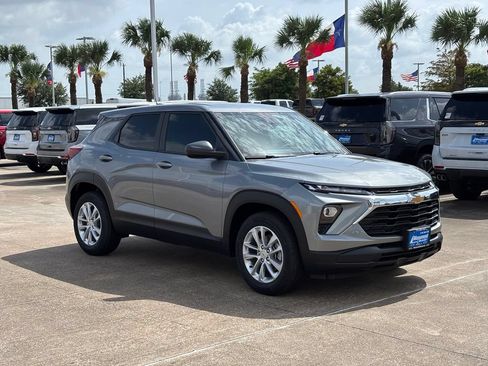 New 2026 Chevrolet TrailBlazer LS w/ LS Convenience Package FWD image 5