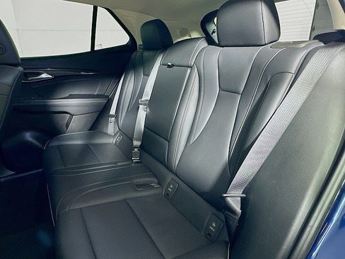 Used 2023 Buick Envision Essence image 20