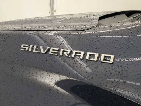 Used 2022 Chevrolet Silverado 1500 Custom image 11
