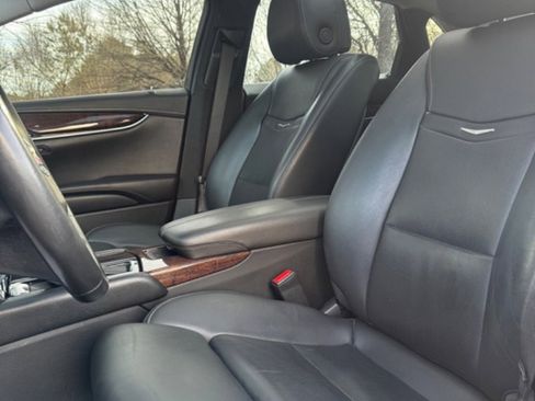 Used 2014 Cadillac XTS Luxury w/ Driver Awareness Package image 10