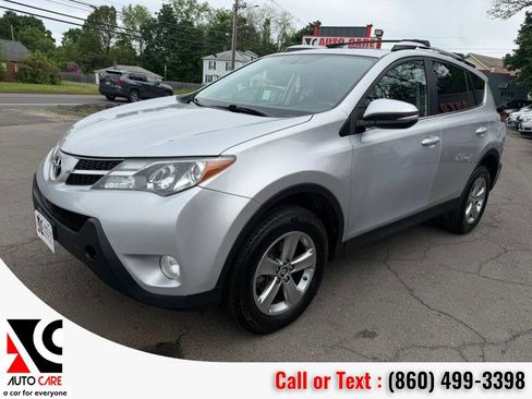 Used 2015 Toyota RAV4 XLE AWD/4WD image 3