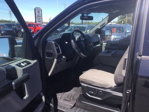 Used 2015 Ford F150 XLT w/ Equipment Group 302A Luxury AWD/4WD image 9