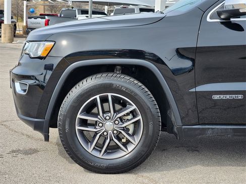 Used 2018 Jeep Grand Cherokee Limited image 8