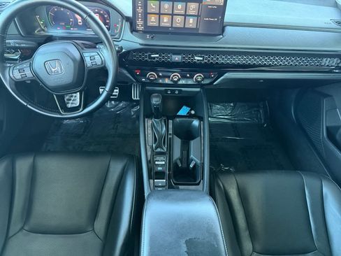 Used 2023 Honda Accord Sport image 6