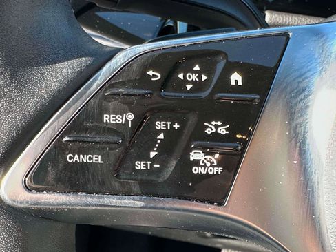 Certified 2025 Mercedes-Benz GLA 250 4MATIC image 18