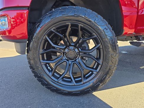 Used 2024 Ford F150 Platinum image 28