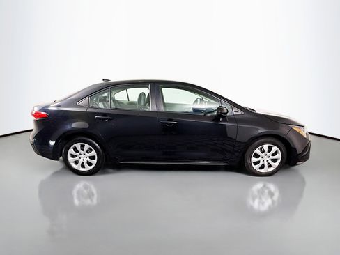 Used 2020 Toyota Corolla LE image 11