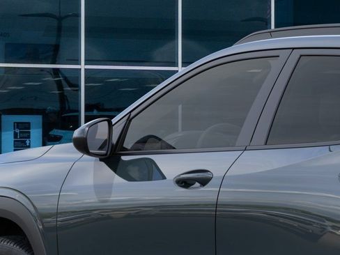 New 2026 Chevrolet Trax LT FWD image 12