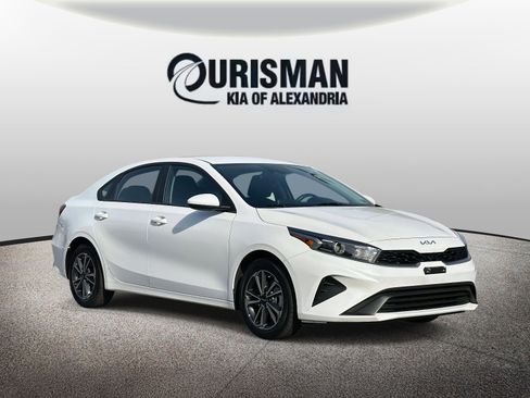 Certified 2023 Kia Forte LXS image 1